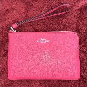 Coach wristlet wallet